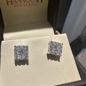 14 kw 1.00ctw diamond cluster pc ear studs